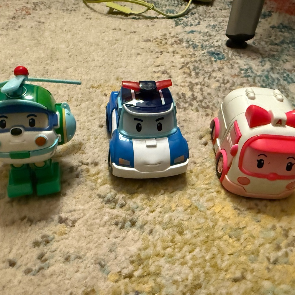 Robocar Poli Deluxe Big
Transforming Transformer Robot
Poli Roy Amber Helly